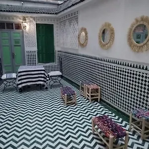 Maison d'hôtes Dar Sarsar Artistic Music, Marrakesh